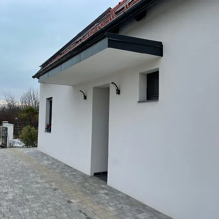 Kertvarosi Nyugalom Apartmán
